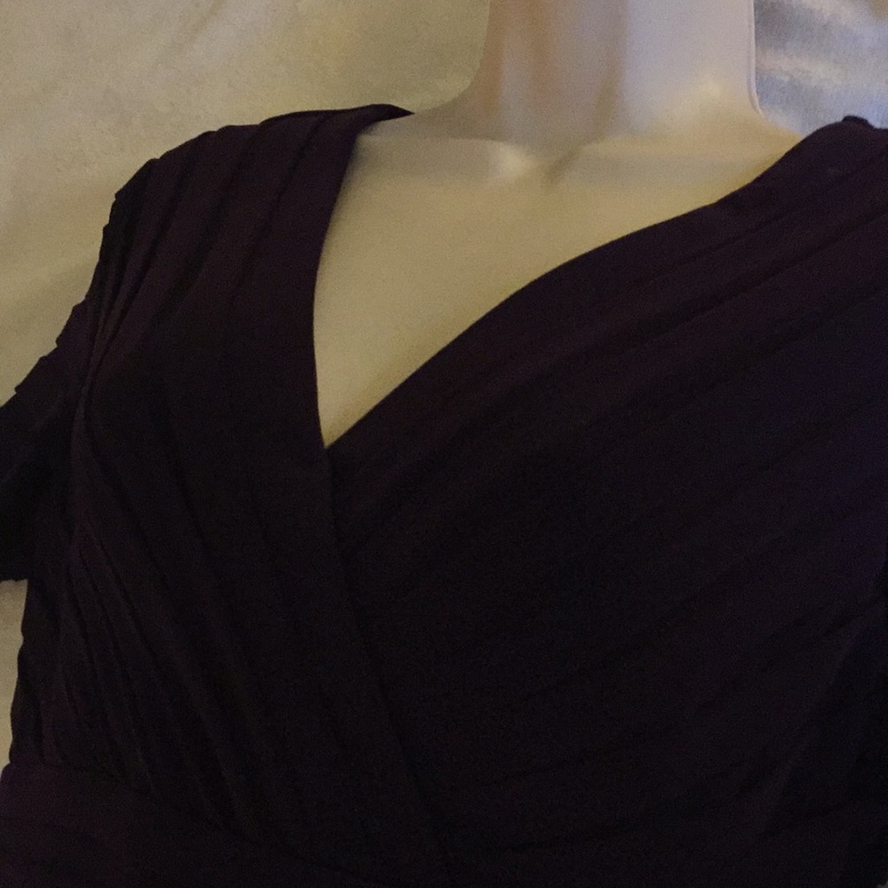 Adrianna Papell amazing figure flattering dress - Picture 4 of 5